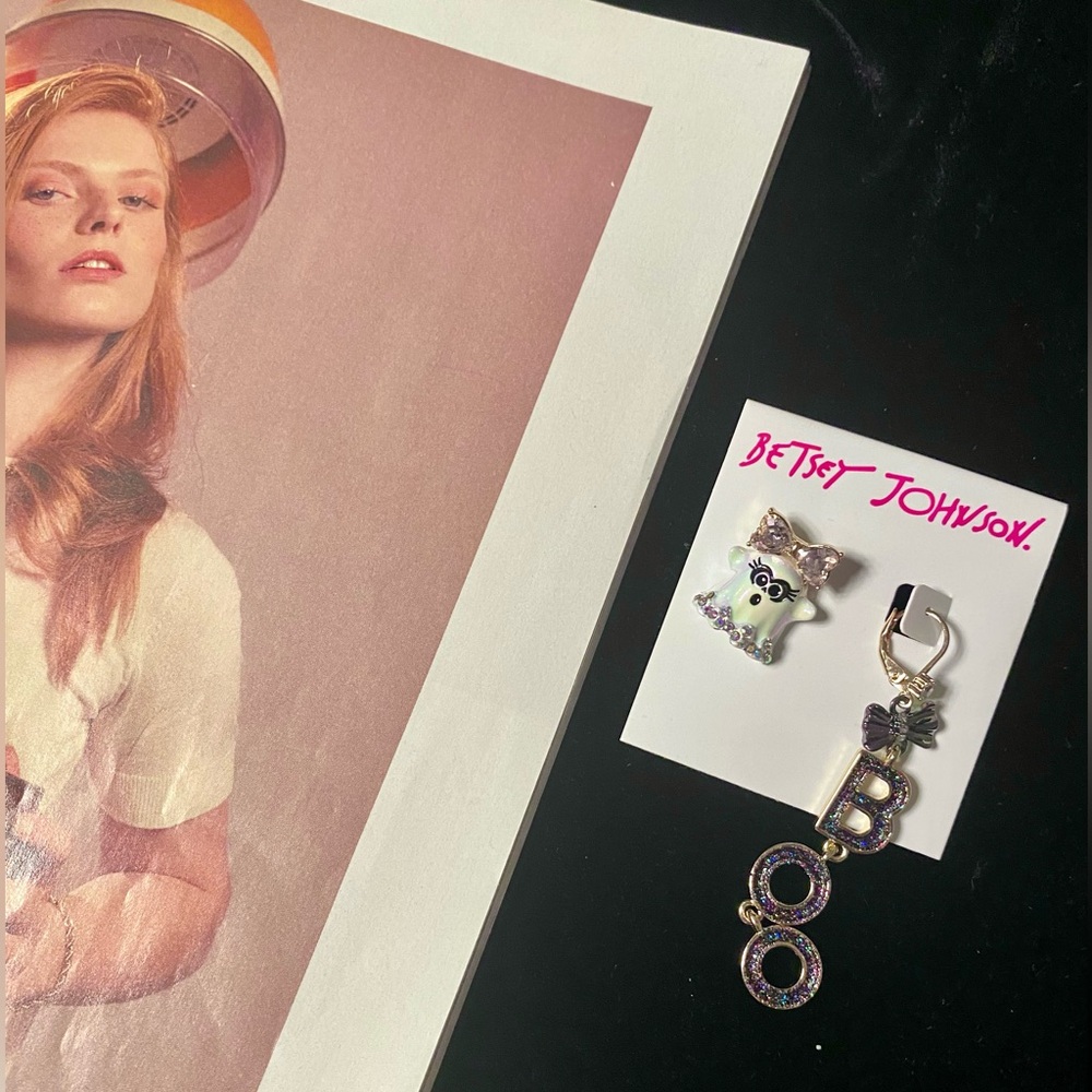 Betsey Johnson Ghost 👻 earrings- Halloween